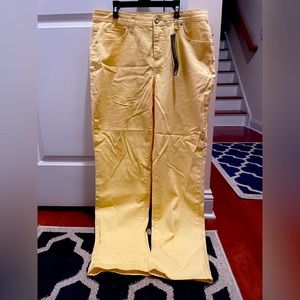 Yellow JM Collection Curvy Straight Leg Size 12 Jean